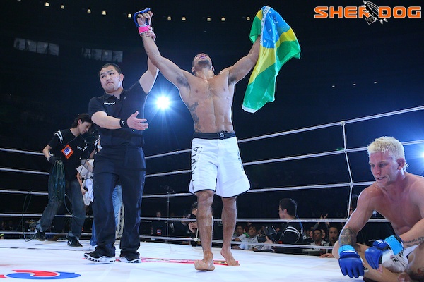 Andre Galvao en Pride FC. Foto via Sherdog.com